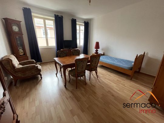 Appartement partiellement meublé de type F2 avec balcon - Photo 1