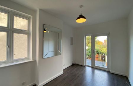 Westward Road, London E4 - Photo 2