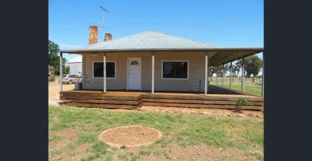 Out of Town - Photo 4