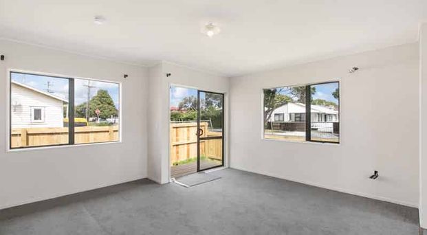 Excellent Location - Photo 1