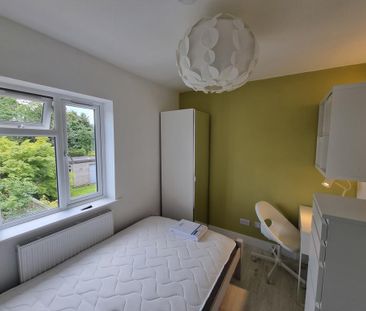 5 bedroom semi-detached house to rent - Photo 5