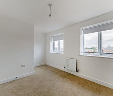 3 bedroom terraced house to rent - Photo 3