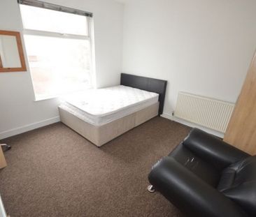 4 Bed - Wilberforce Road, West End, - Photo 1