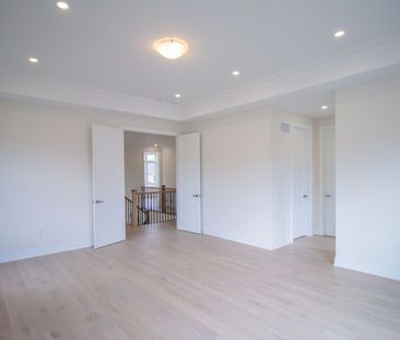 For Lease - 126 Petal Avenue, East Gwillimbury, Ontario - Photo 1