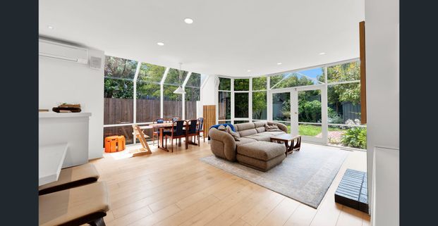 12 Auburn Grove, Armadale VIC 3143 - Photo 1