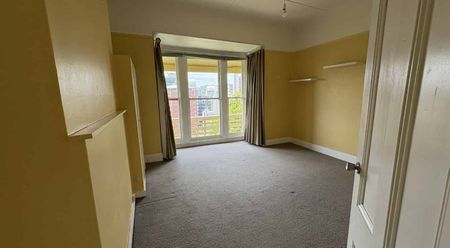 Historic Upstairs Home - Photo 3