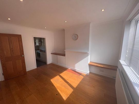 2 bedroom maisonette to rent - Photo 1