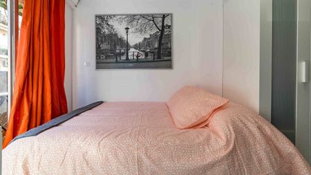 Calle Oriente, Valencia, Valencian Community 46006 - Photo 3