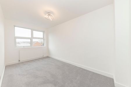 Charlton Church Lane, Charlton, SE7, London - Photo 2