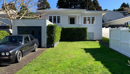 Homely Hillsborough - Photo 5