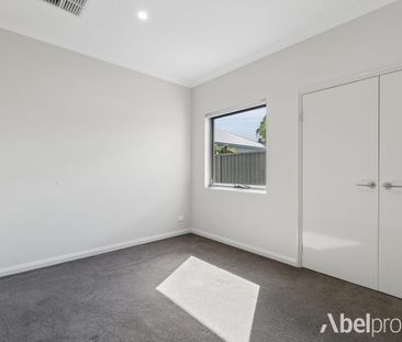 Spacious & Stylish 4-Bedroom Home in a Quiet Cul-de-Sac - Photo 4