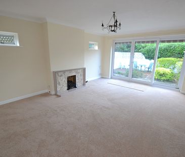 2 bed bungalow to rent in Ameys Lane, Ferndown, BH22 - Photo 2
