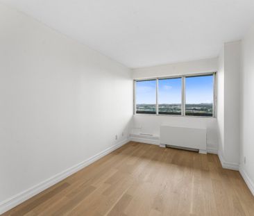 Montréal (Saint-Laurent) (Autres) - Photo 1