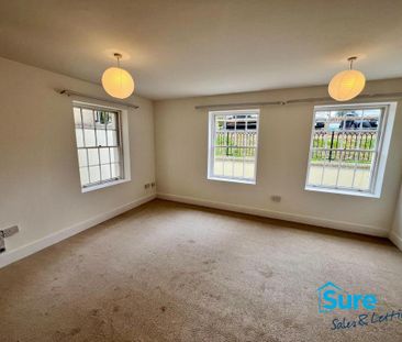 2 bedroom flat to rent - Photo 2
