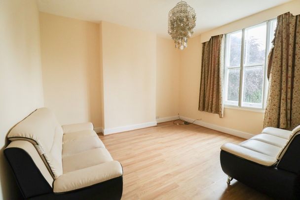 2 Bed Flat, South Knighton Road, LE2 - Photo 1