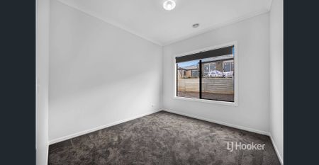 25 Winfred Drive, Mambourin, Vic 3024 - Photo 3
