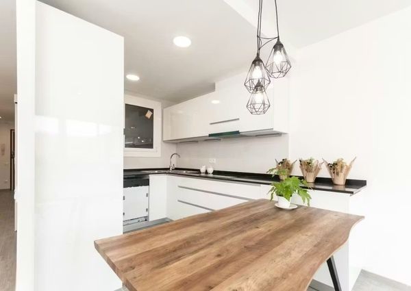 Gran Via de les Corts Catalanes, Barcelona, Catalonia 08013