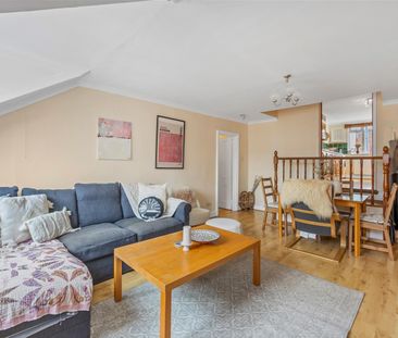 Dennington Park Road, West Hampstead, London - Photo 3
