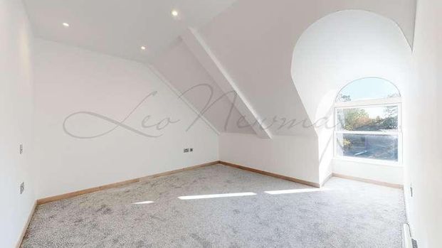 Harvest Lane, Thames Ditton, KT7 - Photo 1