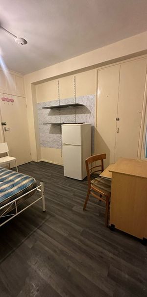 Room in a Shared Flat, Marvell House, SE5 - Photo 1