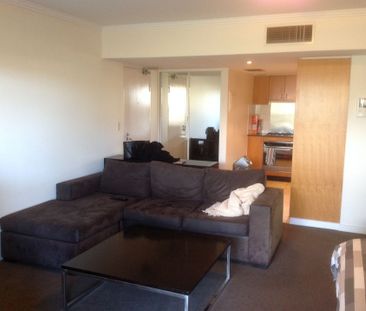 401B/9-15 Central Avenue, Manly, NSW 2095 - Photo 3