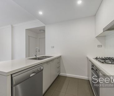 North-West Facing, 3-Bedroom Apartment in A Resort-Style Complex - Photo 6