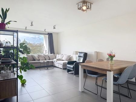 Appartement te huur - foto 3