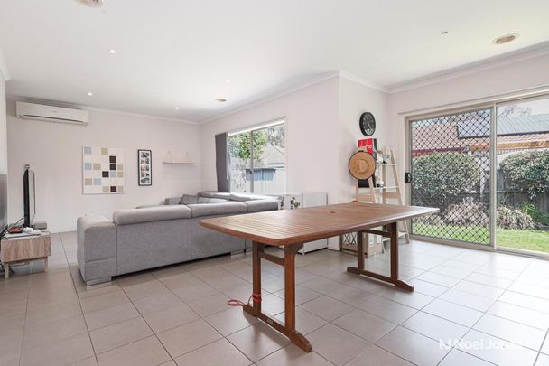 3/3 White Avenue, BAYSWATER NORTH - Photo 1