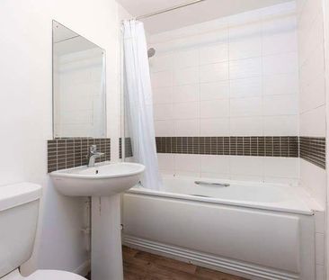 St. Georges Terrace, Cheltenham, GL50 - Photo 6