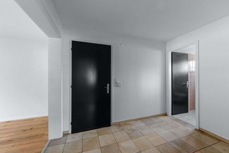 Family-friendly renovated apartment on the outskirts of the city - Photo 5