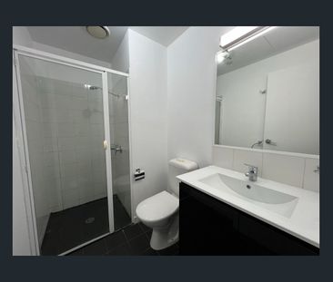 Fully Furnished 2 Bedrooms Apartment – Newly Renovated - Photo 4