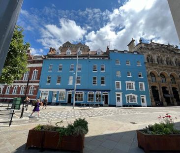 2 bedroom flat to rent - Photo 2