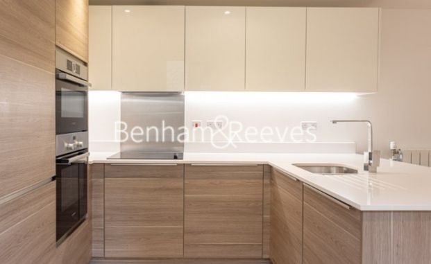 2 Bedroom flat to rent in Ashton Reach, Surrey Quays, SE16 - Photo 1