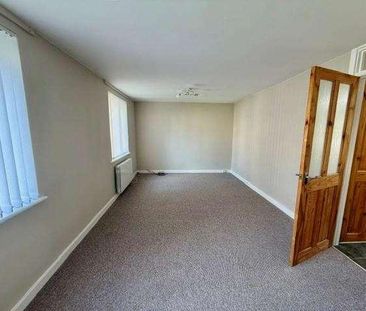 St. Aidans Square, Bingley, BD16 - Photo 1