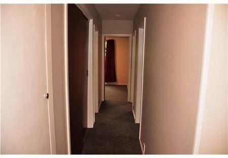 Your new family home Awaits!! - Photo 3