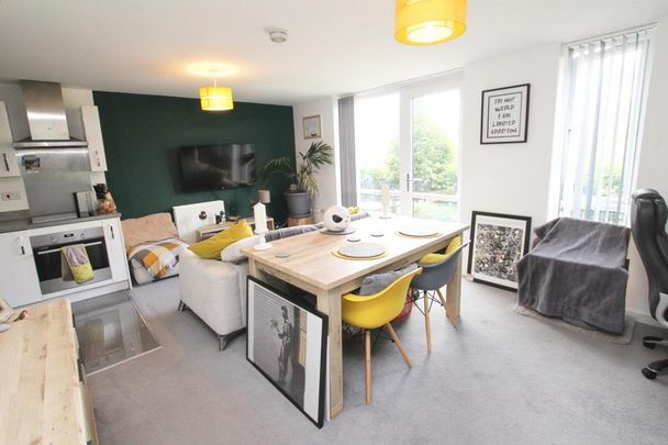 1 bedroom flat to rent - Photo 1