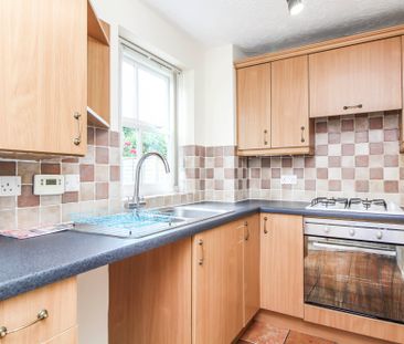 3 bedroom link detached to rent Bridgnorth Row, Berkeley Beverborne... - Photo 6