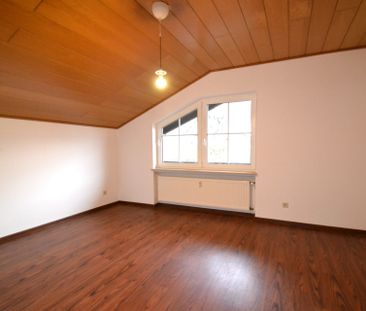 **Königswinter: Charmante Dachgeschosswohnung am Fuße des Ölbergs, ... - Photo 4