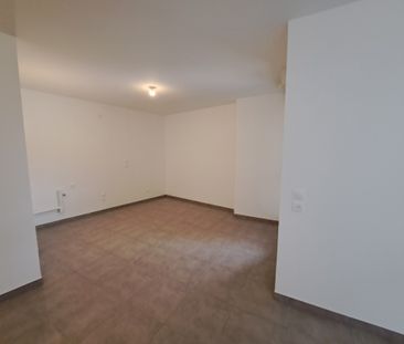 Location Appartement 1 pièce 35m² THONON LES BAINS 74200 - Photo 2