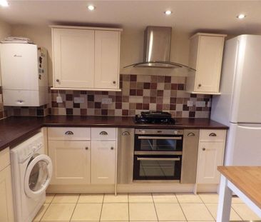 3 bedroom terraced house to rent - Photo 6