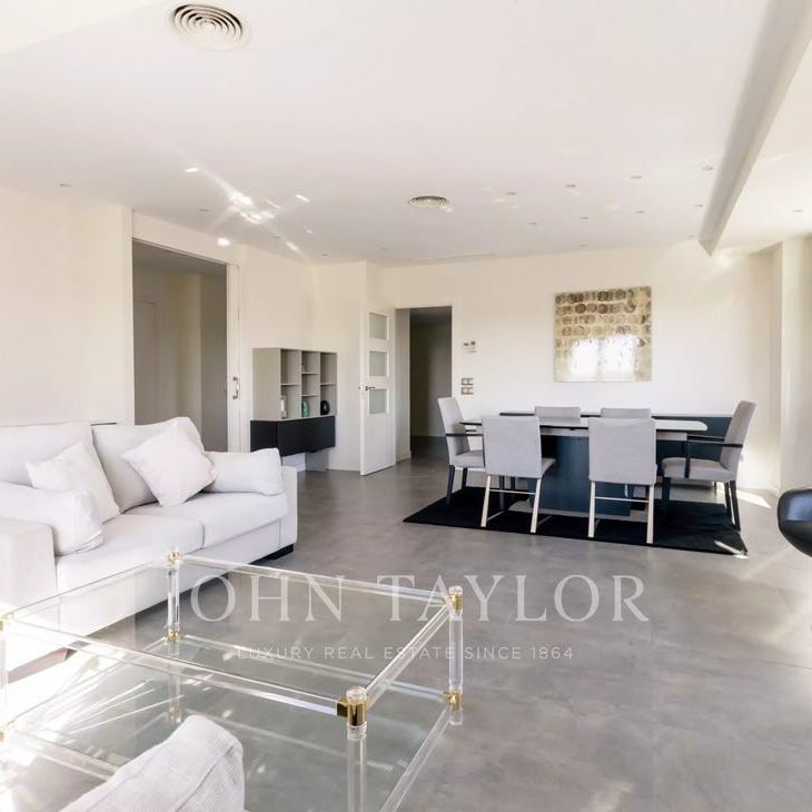 Madrid, Community of Madrid 28036 - Photo 1