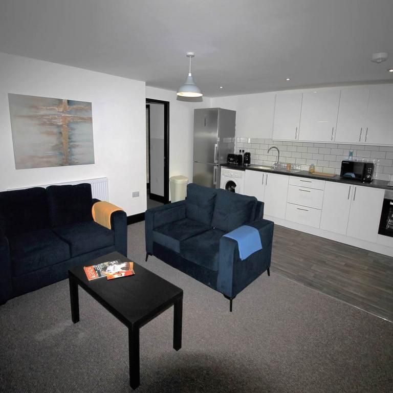 1 bedroom in a house share to rent - Photo 1