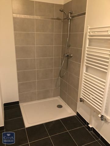 Location Appartement 2 pièces 49m² LAGNY SUR MARNE 77400 - Photo 4