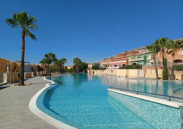 Winter rental. Duplex bungalow for rent with 2 bedrooms and swimming pool