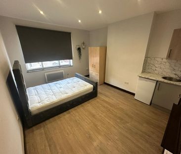 Studio Flat, Sydenham Road, SE26 - Photo 4