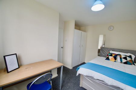 Room in a Shared Flat, Summit Court, NW2 - Photo 4
