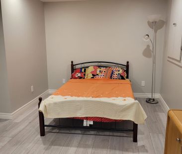 For Lease - 7 Billingham Heights, Aurora, Ontario - Photo 1