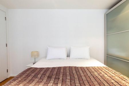 Plumbers Row - Photo 4