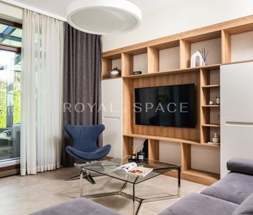 Wyjątkowy dom z ogrodem zimowym | Parkowe Wzgórze - Photo 1