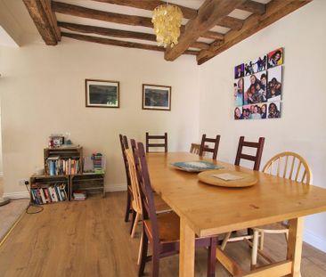 3 bedroom semi-detached house to rent - Photo 3